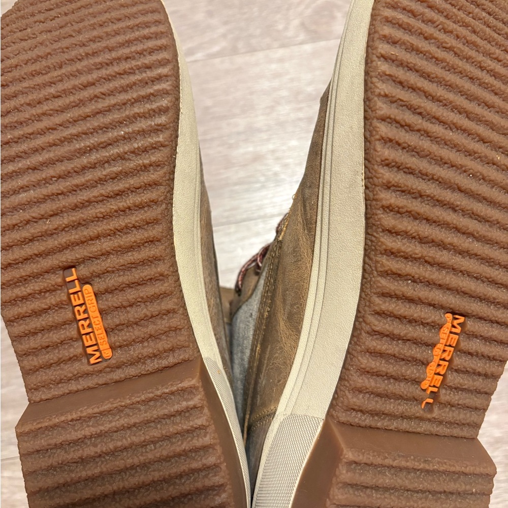 Merrell Outdoor Boots in Brown and Tan